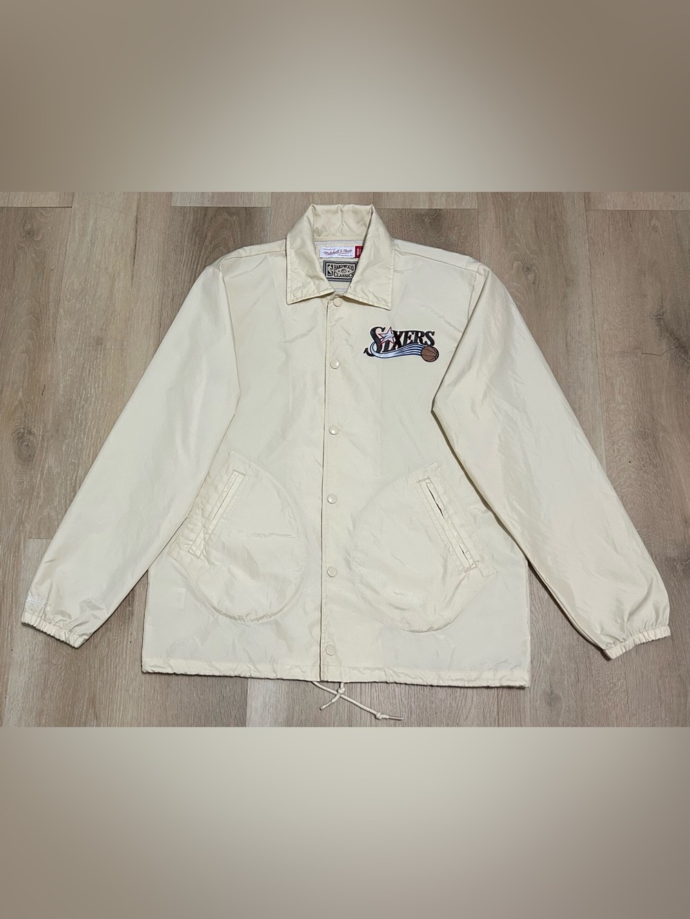 Mitchell & Ness Ivory Sixers Wind Breaker Jacket - Men’s Medium
